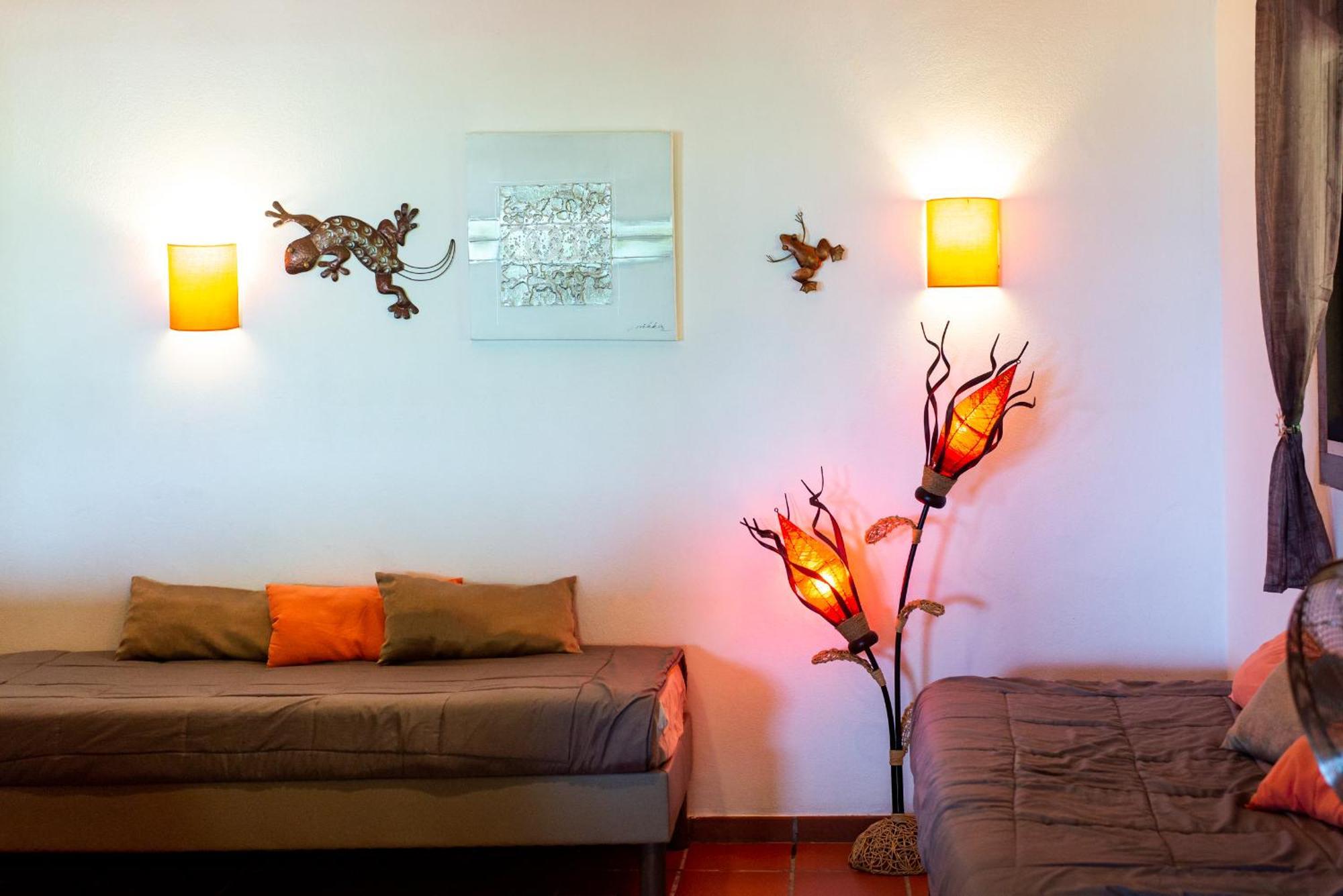 Au Jardin Des Colibris Ecolodge&Spa Deshaies Buitenkant foto