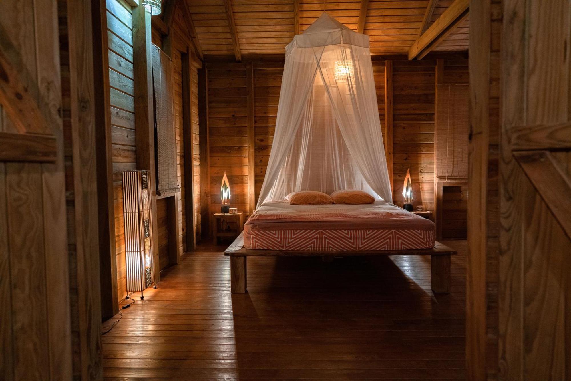 Au Jardin Des Colibris Ecolodge&Spa Deshaies Buitenkant foto