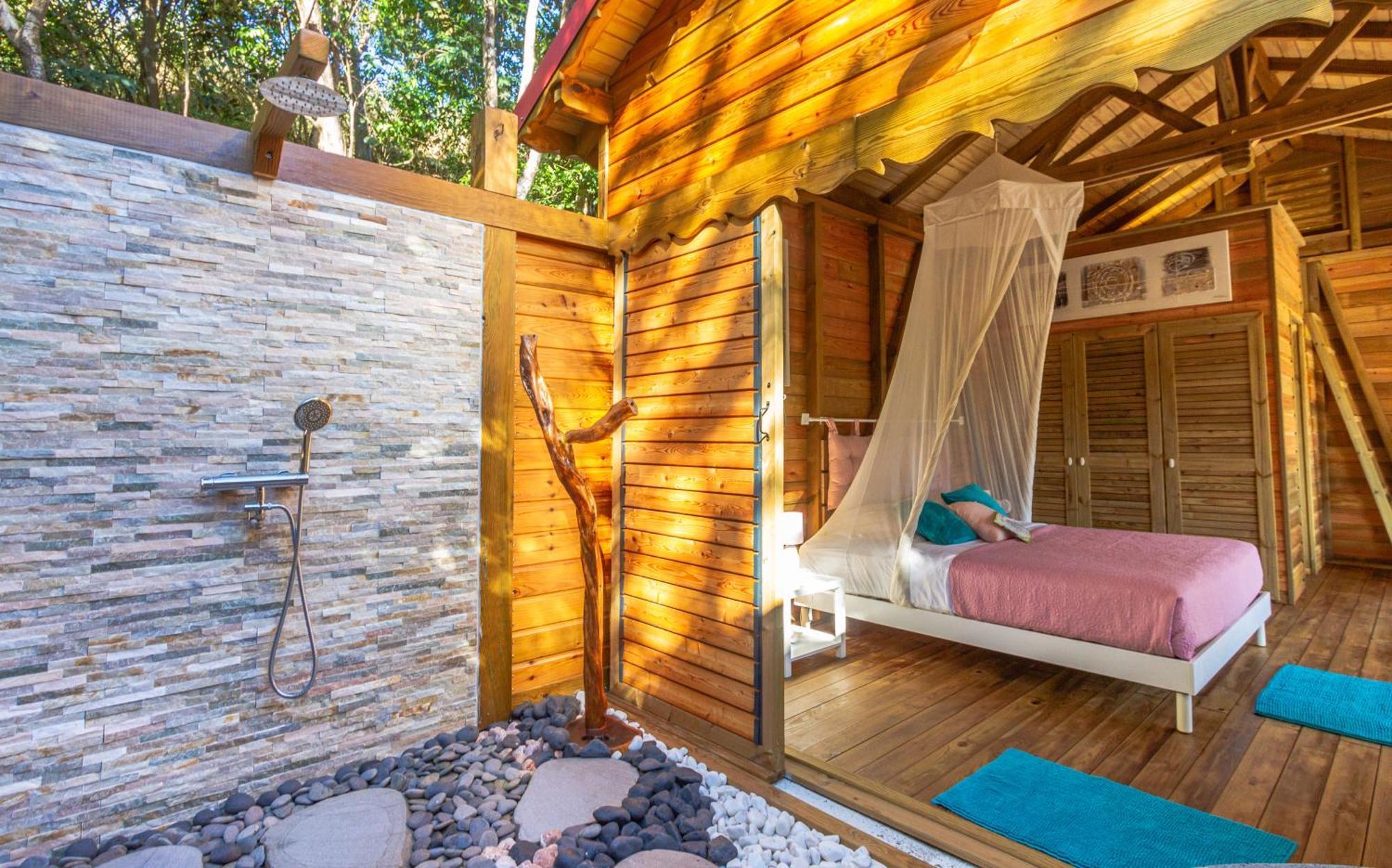 Au Jardin Des Colibris Ecolodge&Spa Deshaies Buitenkant foto